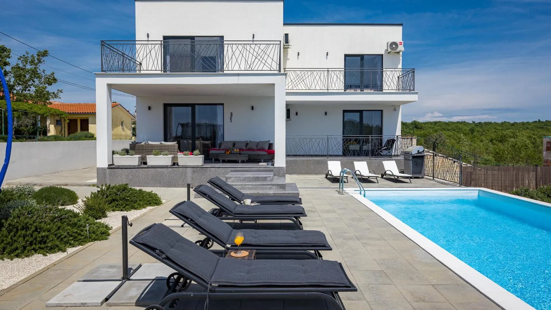 Villa Angie In Central Istria For 10 Persons With Private Heated Pool & Kids Playground Vodnjan