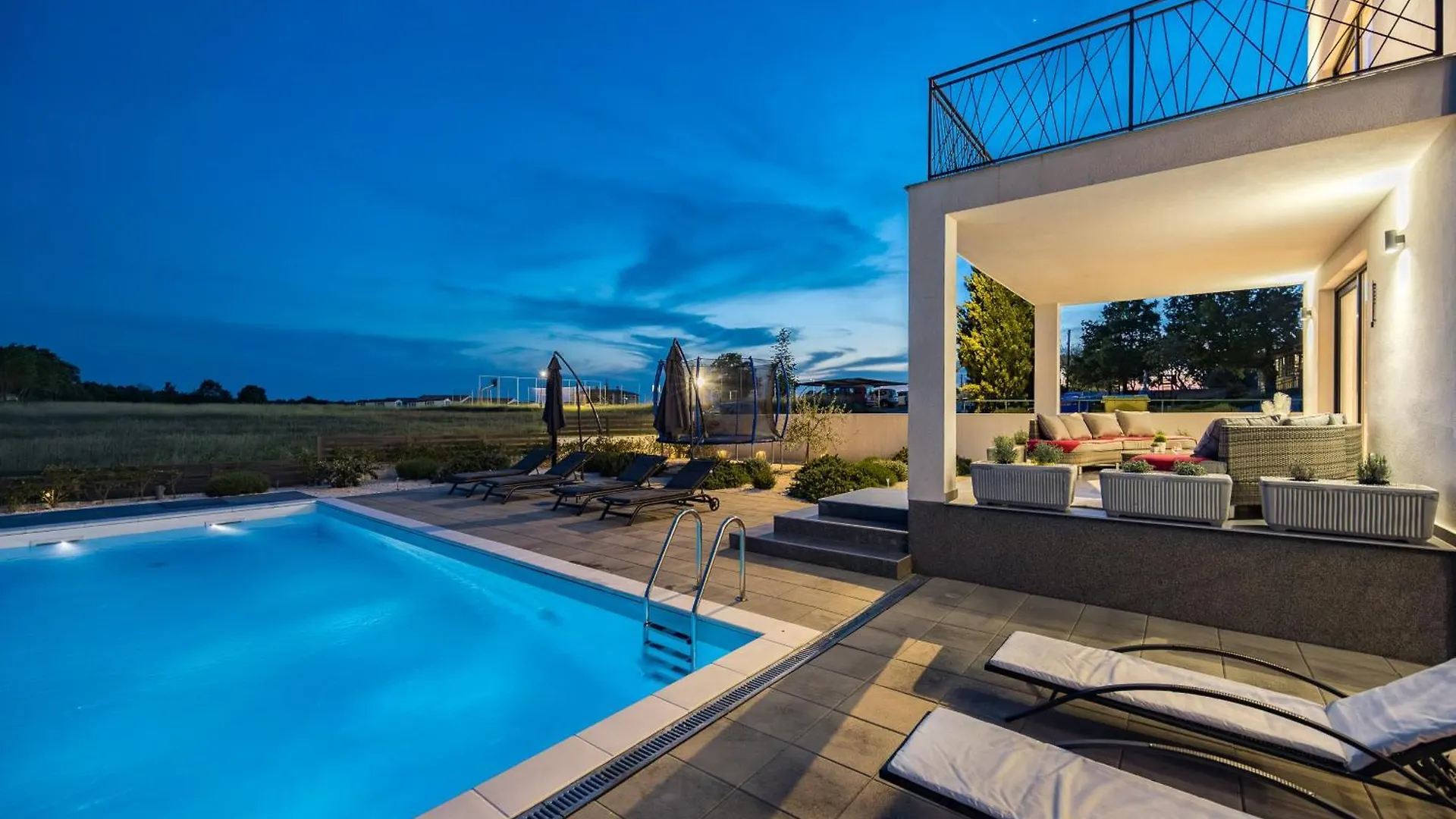 Villa Angie In Central Istria For 10 Persons With Private Heated Pool & Kids Playground Vodnjan